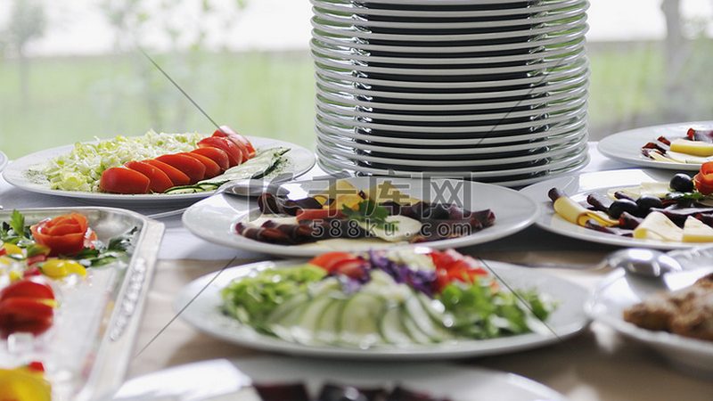 行业背景：食品安全与品牌信任的博弈
